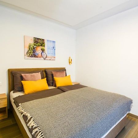 Apartment Grey&Yellow Zadar Bagian luar foto